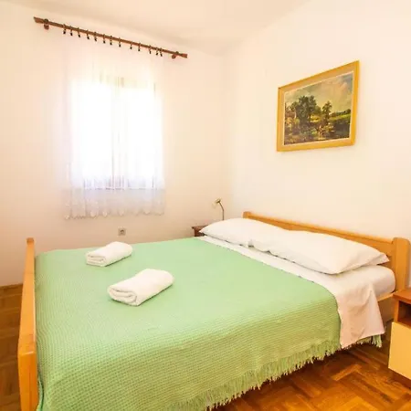 Apartment Lucky Baška